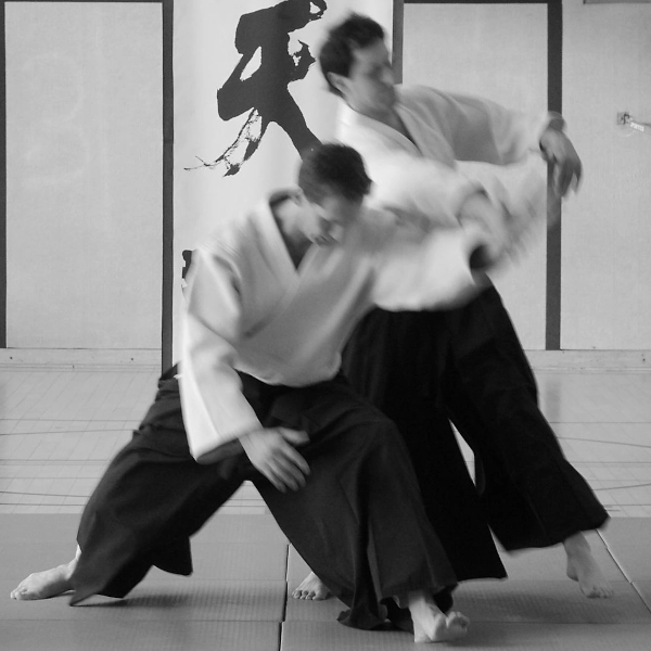 Ausführung einer Kokyunage-Technik im Aikido-Dojo in Berlin Steglitz